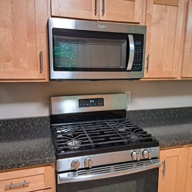 120 Rothen Ave, Twp Of But Nw, PA 16001 - kitchen view of appliances with stainless steel finishes and light brown cabinetry