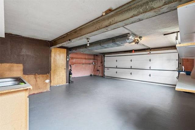 4952 Flamingo Dr, Whitehall, PA 15236 - view of garage