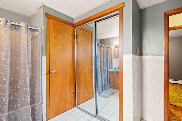 769 Russell Ave, Greater Johnstown School District, PA 15902 - bathroom featuring a shower with shower curtain and tile patterned floors