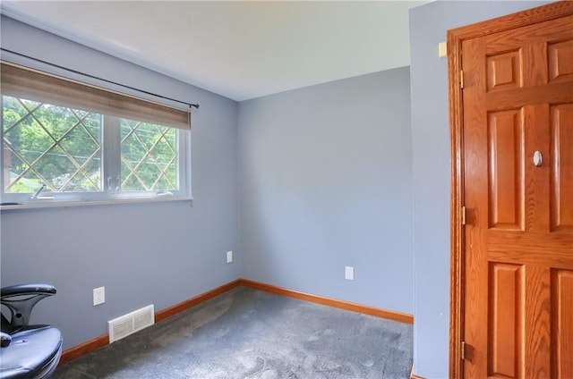 2116 Stewart Rd, South Park, PA 15129 - unfurnished room featuring carpet floors and baseboards