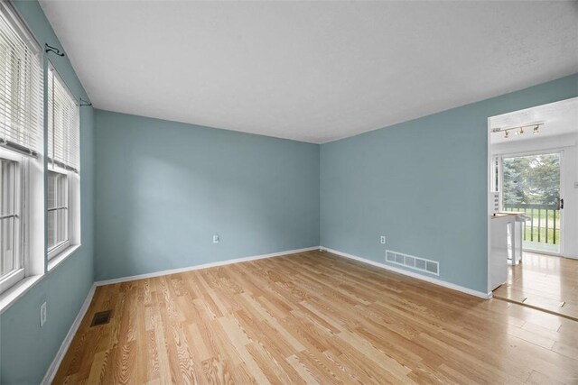 301 Laporte Ct, Cranberry Twp, PA 16066 - unfurnished room featuring light wood-style flooring and baseboards