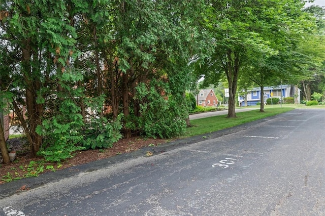301 Laporte Ct, Cranberry Twp, PA 16066 - view of uncovered parking lot