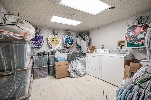 117 Cidar Ln, Peters Twp, PA 15317 - laundry room with washing machine and dryer and light flooring