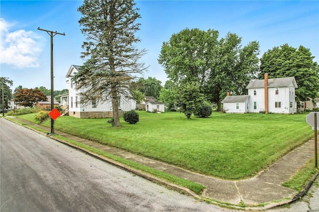 61 S 10th St, Sharpsville, PA 16150 - view of green lawn