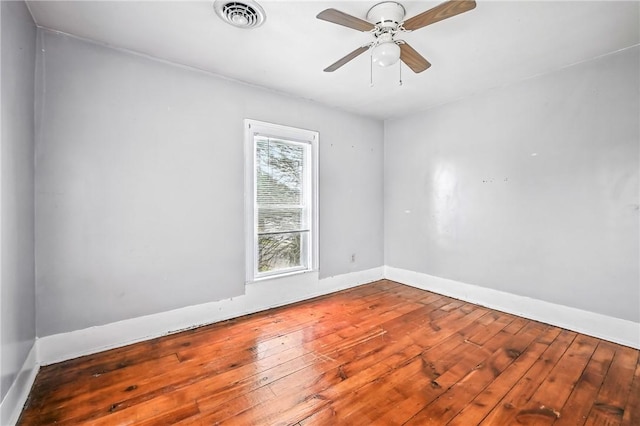 61 S 10th St, Sharpsville, PA 16150 - unfurnished room featuring hardwood / wood-style floors and a ceiling fan