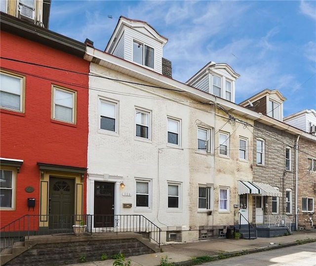 113 42nd St, Lawrenceville, PA 15201 - photo 2