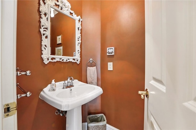 13 Kings Ln, Pine Twp, PA 16127 - view of bathroom