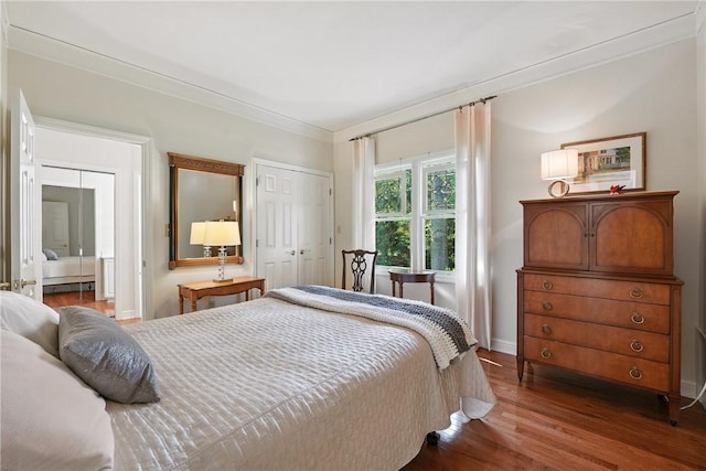 13 Kings Ln, Pine Twp, PA 16127 - bedroom with wood finished floors and a closet
