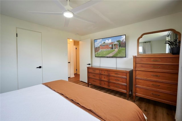 1023 Bellair Rd, Port Vue, PA 15133 - bedroom featuring dark wood finished floors and a ceiling fan