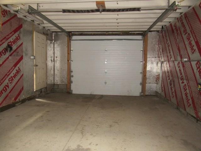 409 Keystone Dr, New Kensington, PA 15068 - view of garage