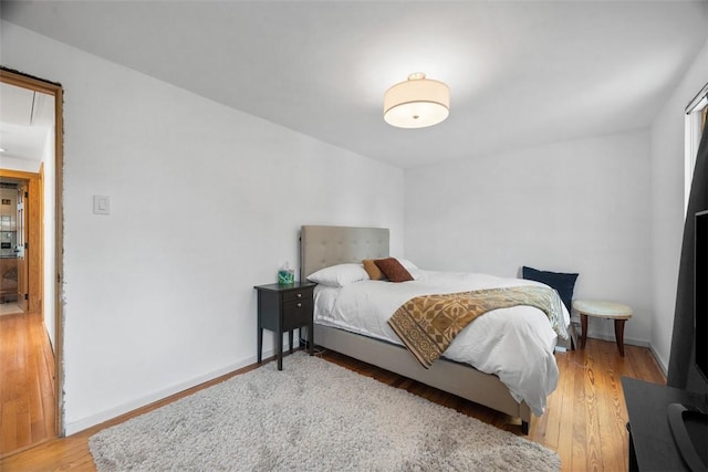 1229 Richmond St, Regent Square, PA 15218 - bedroom with light wood finished floors and baseboards