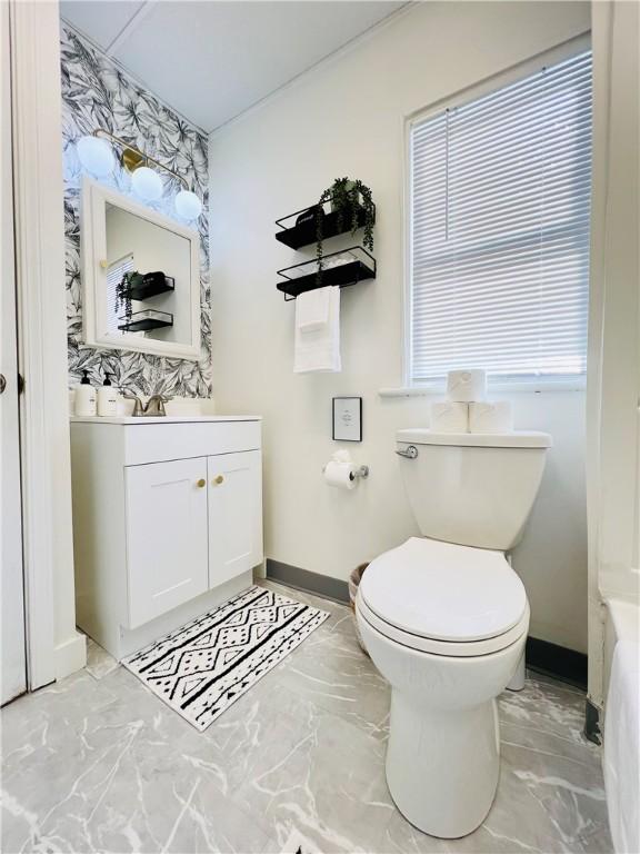 657 Grove St, City Of Greensburg, PA 15601 - bathroom with marble look tiles and vanity