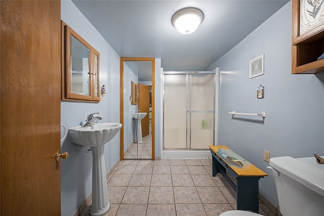 115 Shippingport Rd, Aliquippa, PA 15001 - bathroom with a shower stall and tile patterned flooring