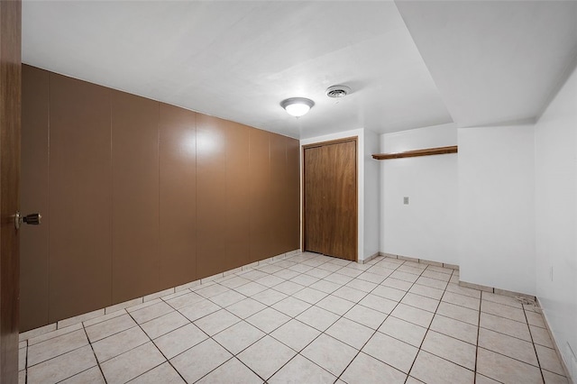 115 Shippingport Rd, Aliquippa, PA 15001 - unfurnished room with light tile patterned floors