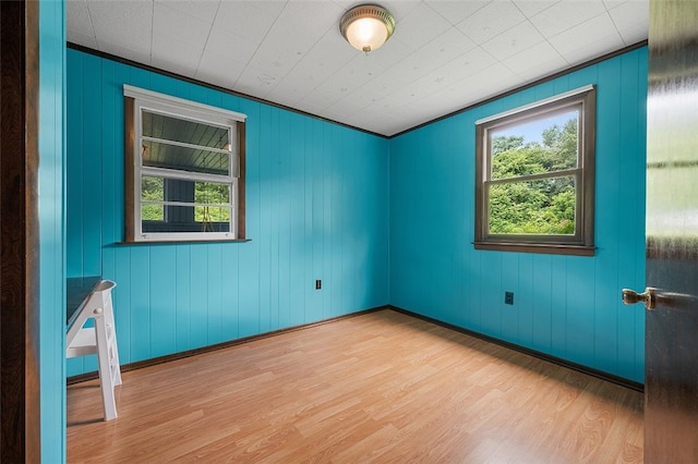 115 Shippingport Rd, Aliquippa, PA 15001 - empty room featuring wood finished floors