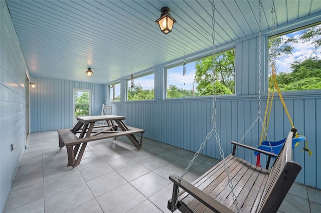 115 Shippingport Rd, Aliquippa, PA 15001 - view of sunroom / solarium