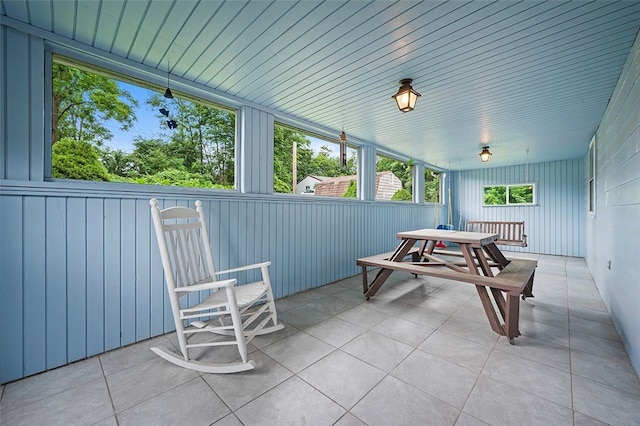 115 Shippingport Rd, Aliquippa, PA 15001 - view of sunroom
