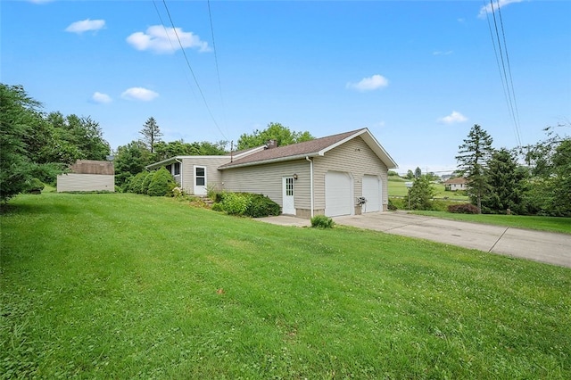 115 Shippingport Rd, Aliquippa, PA 15001 - view of home's exterior featuring a yard, a garage, and driveway