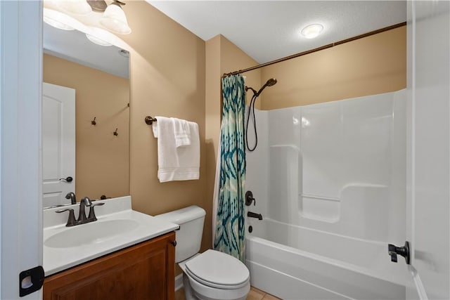 207 Tamarack Dr, Adams Twp, PA 16046 - bathroom with shower / bath combination with curtain and vanity