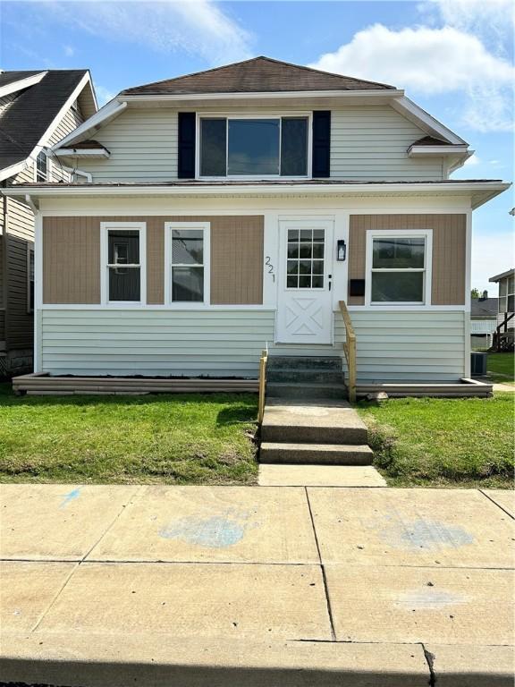 221 Line Ave, Ellwood City, PA 16117 - photo 1