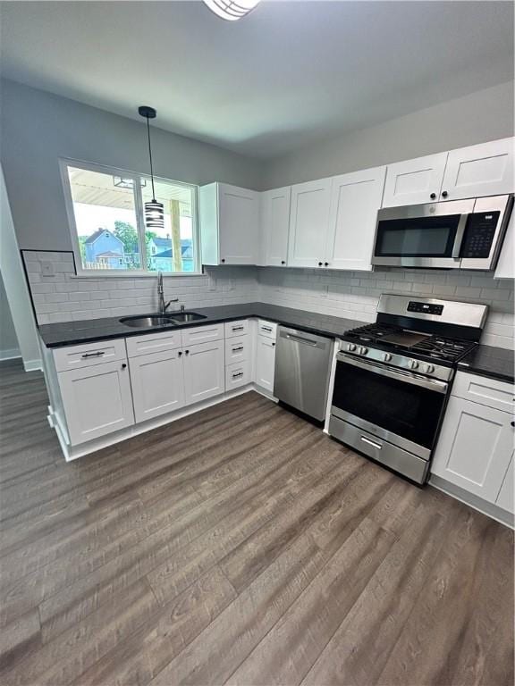 221 Line Ave, Ellwood City, PA 16117 - photo 3