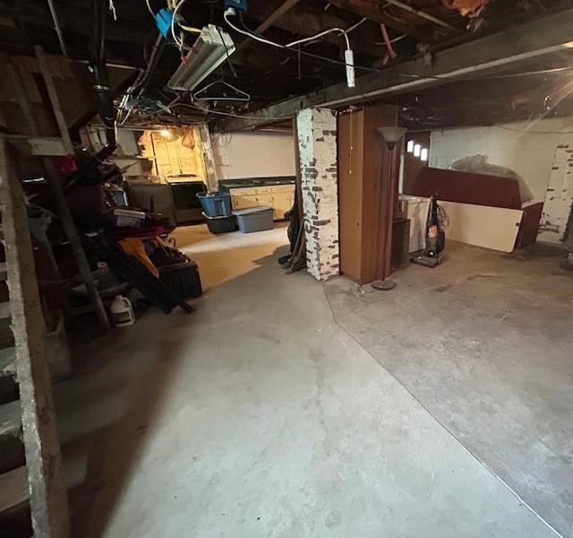 939 Walnut St, Ambridge, PA 15003 - photo 31