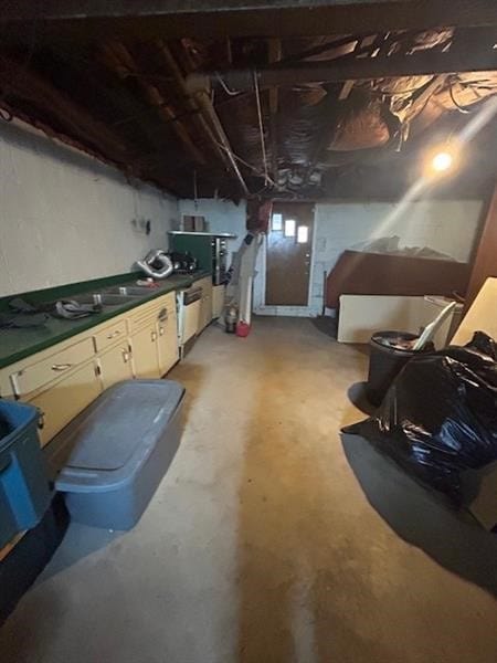 939 Walnut St, Ambridge, PA 15003 - photo 32