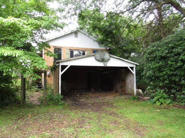 463 Georgetown Rd, South Beaver Twp, PA 16115 - view of outbuilding with driveway and a carport
