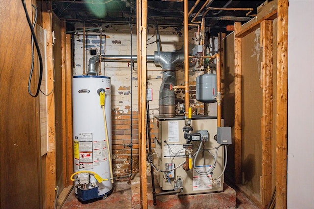 109 Maplewood Ave, Center Twp, PA 15001 - utilities with gas water heater and a heating unit