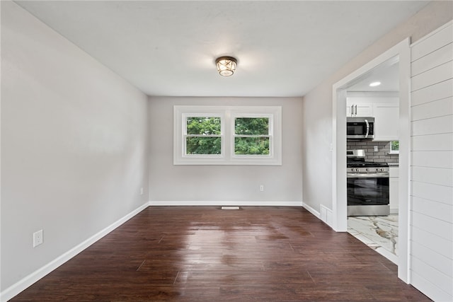 441 Argonne Dr, New Kensington, PA 15068 - photo 11