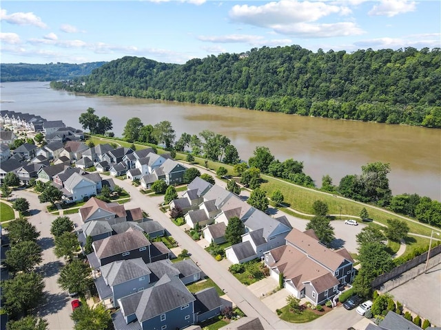 1 Riverfront St, Oakmont, PA 15139 - aerial perspective of suburban area featuring a forest and a nearby body of water