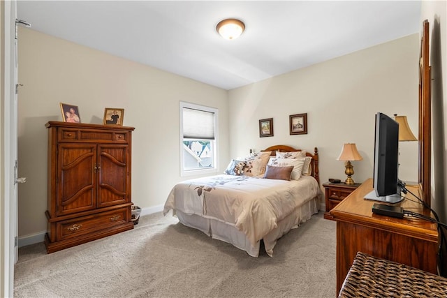 1 Riverfront St, Oakmont, PA 15139 - bedroom with light carpet and baseboards