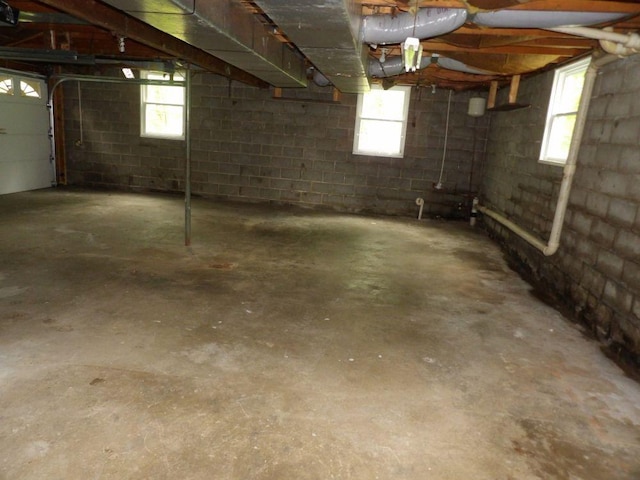 319 Robin Dr, Franklin, PA 16323 - garage with concrete block wall