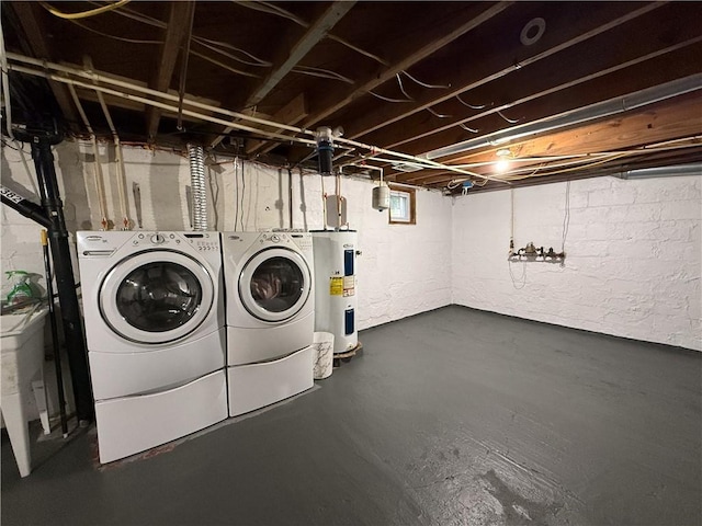180 Beale Rd, Buffalo Twp, PA 16055 - laundry room with water heater and separate washer and dryer