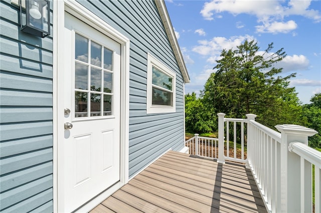 1611 Guffey Rd, North Huntingdon, PA 15642 - view of wooden deck