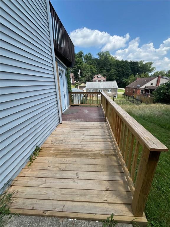702 Sellers Ave, Jeannette, PA 15644 - view of wooden terrace
