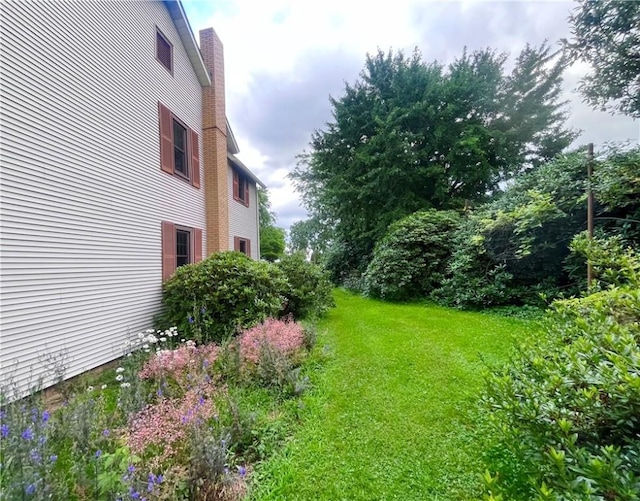 423 Bonniebrook Rd, Summit Twp, PA 16002 - view of grassy yard