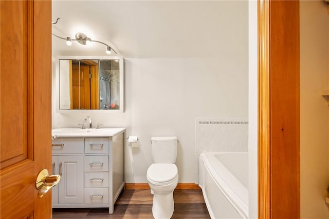 604 Lake Shore Rd, Lake Stonycreek, PA 15541 - full bath featuring vanity, a garden tub, and wood finished floors