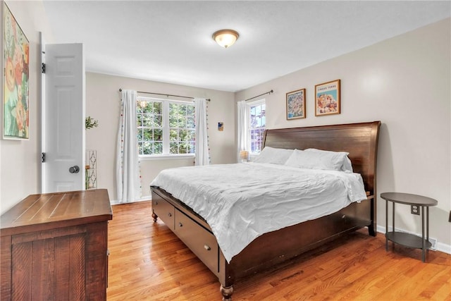 114 Franklin Oaks Dr, Franklin Twp, PA 16001 - bedroom with light wood-style flooring and baseboards
