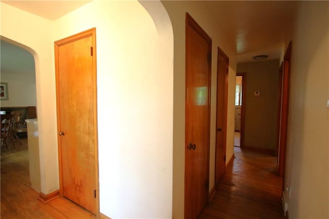 138 Demmel Dr, Peters Twp, PA 15317 - hallway with arched walkways and light wood-type flooring