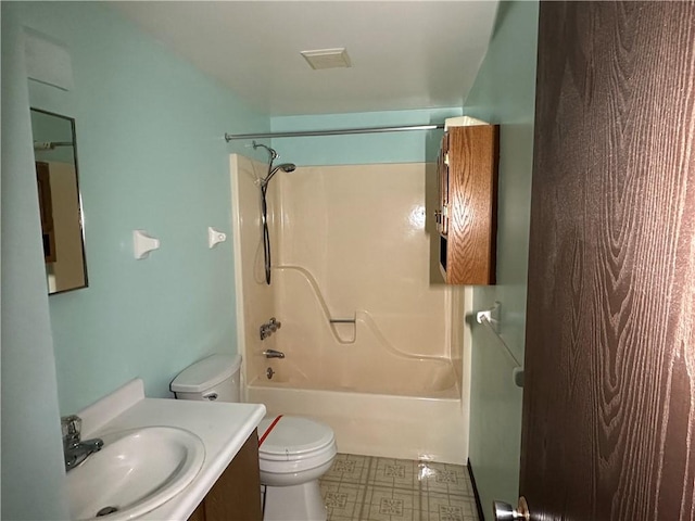201 N 10th St, Connellsville, PA 15425 - full bathroom with vanity and shower / bath combination