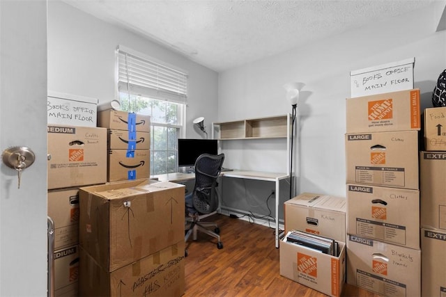 3269 Dawson St, Oakland, PA 15213 - home office featuring wood finished floors and a textured ceiling