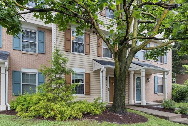 3269 Dawson St, Oakland, PA 15213 - view of front of house featuring brick siding