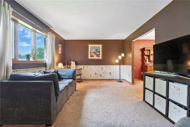 103 Sanger Rd, North Sewickley Twp, PA 15010 - living area featuring carpet and wainscoting