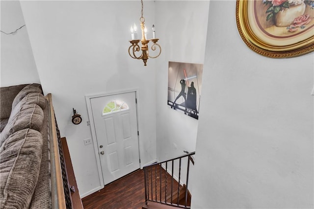 2128 Stoops Ct, Apollo Boro, PA 15673 - entryway featuring dark wood finished floors and a chandelier