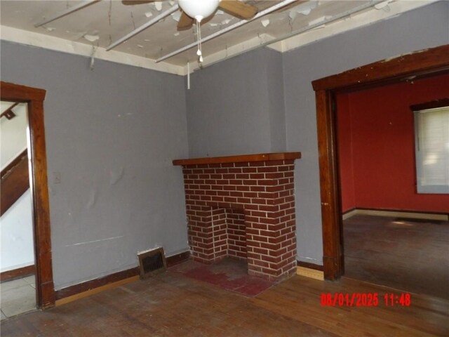 807 Lee Ave, Farrell, PA 16121 - photo 4