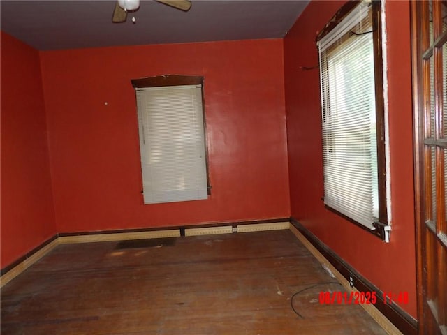 807 Lee Ave, Farrell, PA 16121 - photo 5
