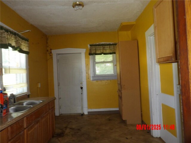 807 Lee Ave, Farrell, PA 16121 - photo 8