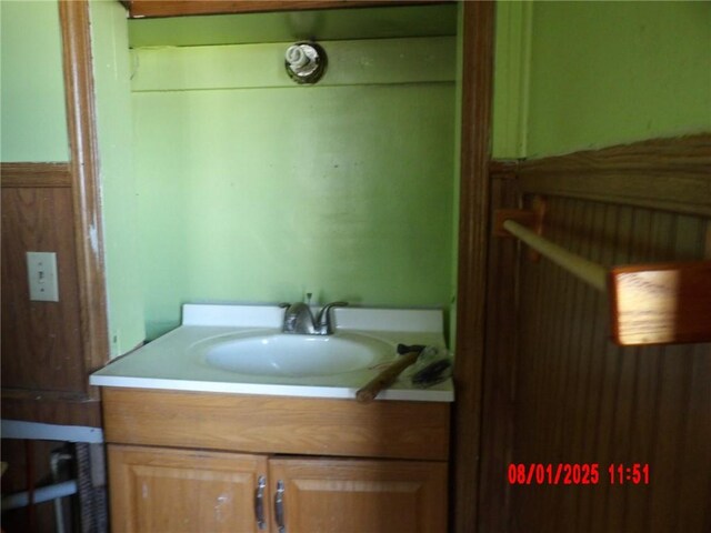 807 Lee Ave, Farrell, PA 16121 - photo 10