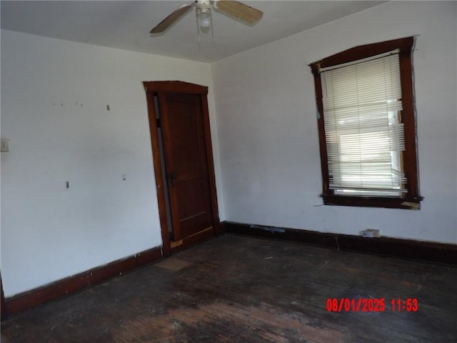 807 Lee Ave, Farrell, PA 16121 - photo 17